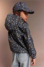 بارانی کلاه دار سورمه ای طرح گل برند H&M - Image 3